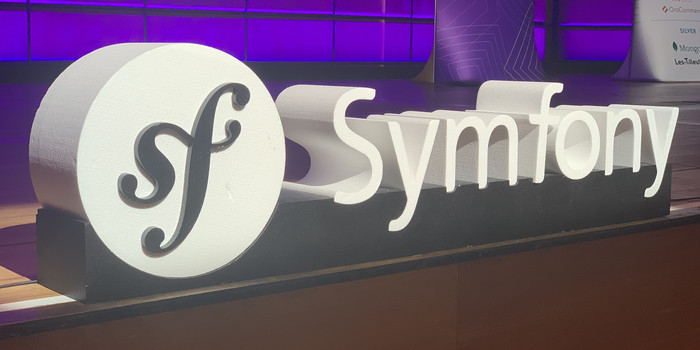 Symfony Logo auf der Bühne